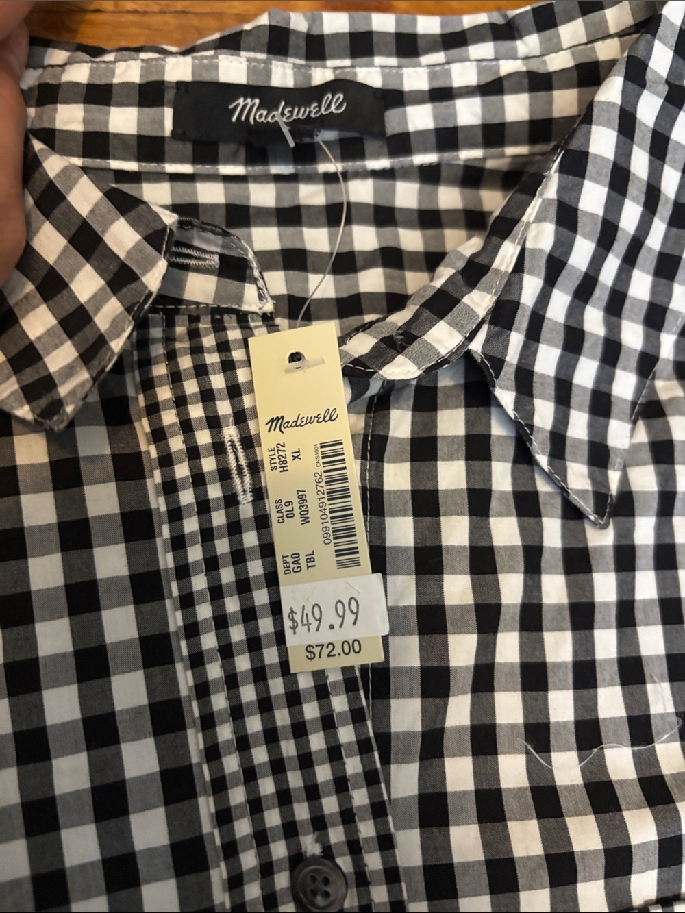 Men's Black & White Gingham Button-Up Shirt - Picture 7 of 9